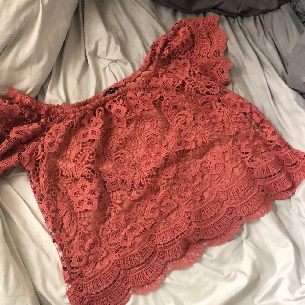 Lace off he shoulder crop top